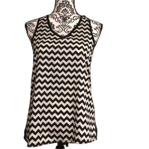 Charlotte-russe Women's Black and White tank